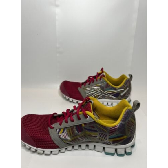 Reebok RealFlex Womens Size 7.5 Pink Multicolor. - Picture 11 of 12